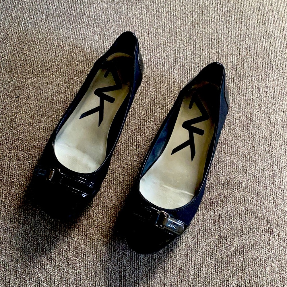 Anne Klein sport flat shoes